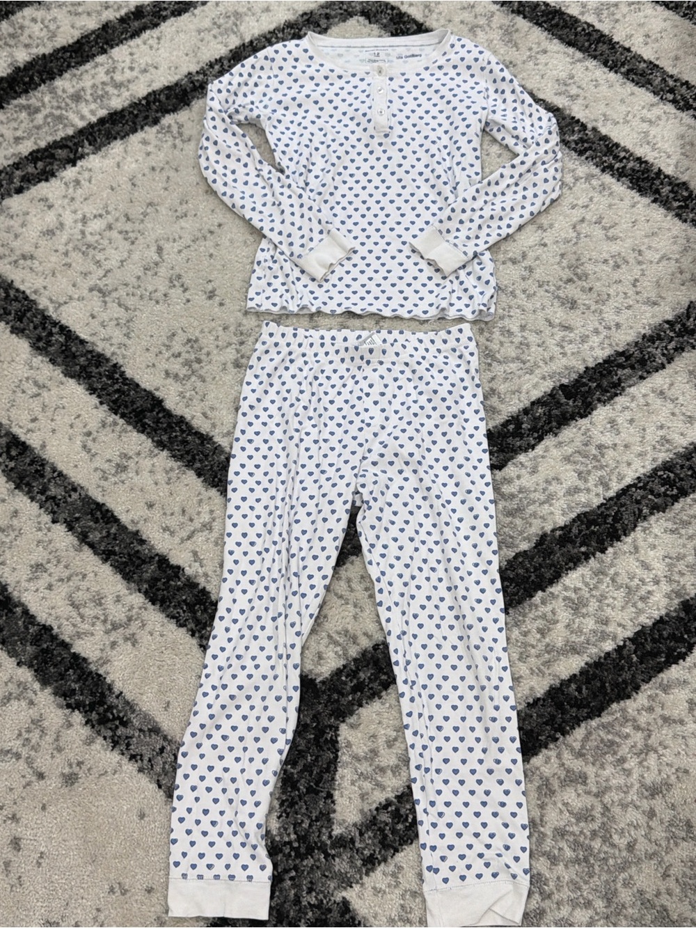 Roller Rabbit White Long-Sleeve Pajama Set with Blue Heart Print